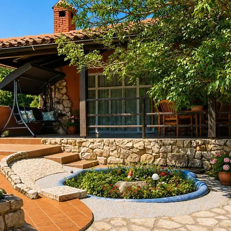 Holiday Home Green *