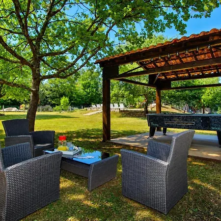 Holiday Home Green Valtura