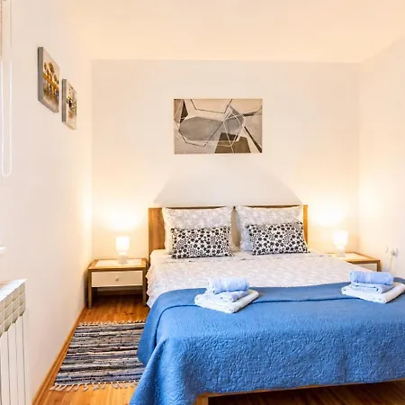 Holiday Home Green Valtura