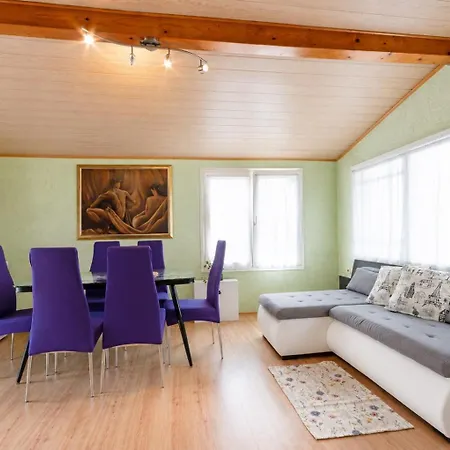 Holiday Home Green * Valtura